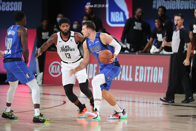 这两年里 这两年里